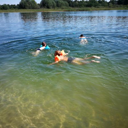 Domki Domek Na Jeziorem Wilczynskim Budzislawskim , Las, Osobno Ogrodzony 2-6 Osob- Klimatyzacja, Ogrzewanie, 62-550 Zygmuntowo Gm Wilczyn Esterno foto