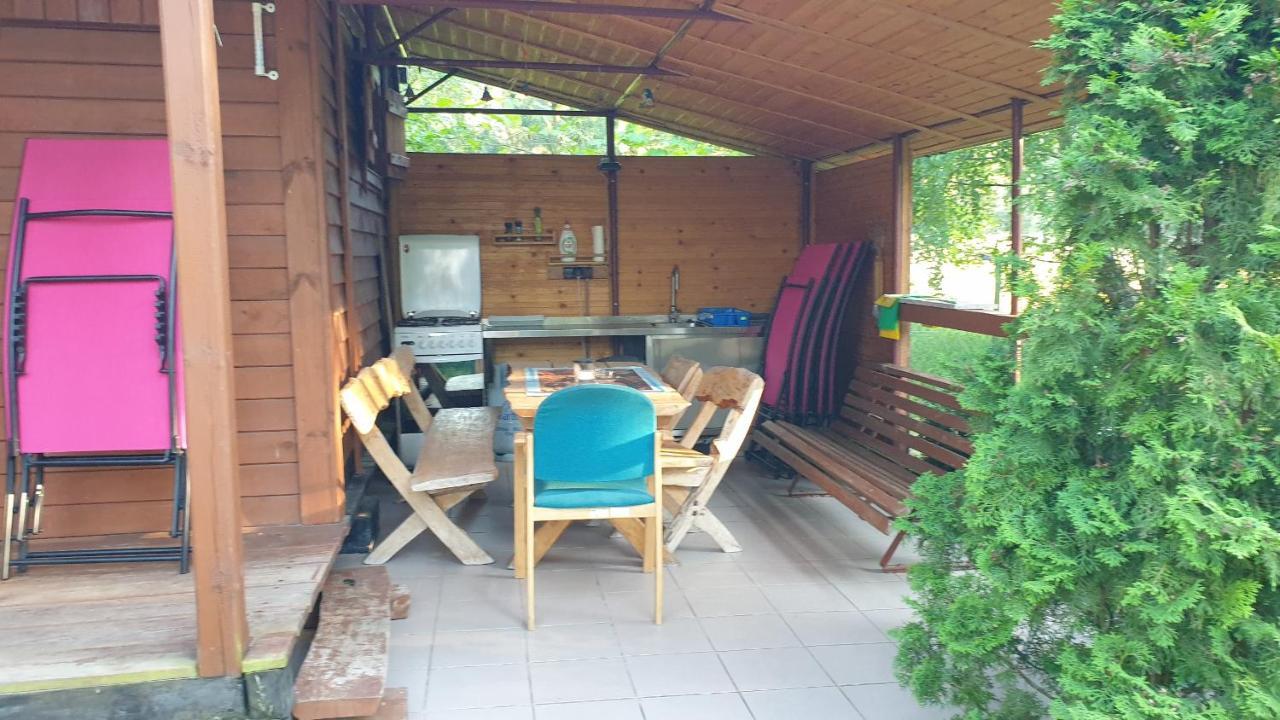 Domki Domek Na Jeziorem Wilczynskim Budzislawskim , Las, Osobno Ogrodzony 2-6 Osob- Klimatyzacja, Ogrzewanie, 62-550 Zygmuntowo Gm Wilczyn Esterno foto