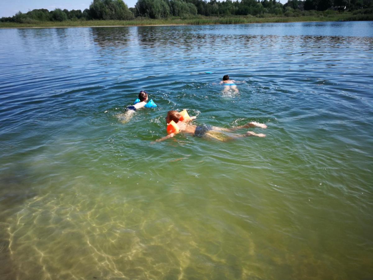Domki Domek Na Jeziorem Wilczynskim Budzislawskim , Las, Osobno Ogrodzony 2-6 Osob- Klimatyzacja, Ogrzewanie, 62-550 Zygmuntowo Gm Wilczyn Esterno foto