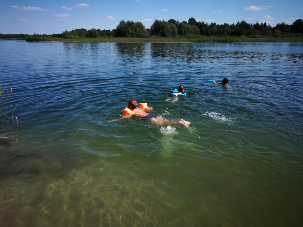 Domki Domek Na Jeziorem Wilczynskim Budzislawskim , Las, Osobno Ogrodzony 2-6 Osob- Klimatyzacja, Ogrzewanie, 62-550 Zygmuntowo Gm Wilczyn Esterno foto