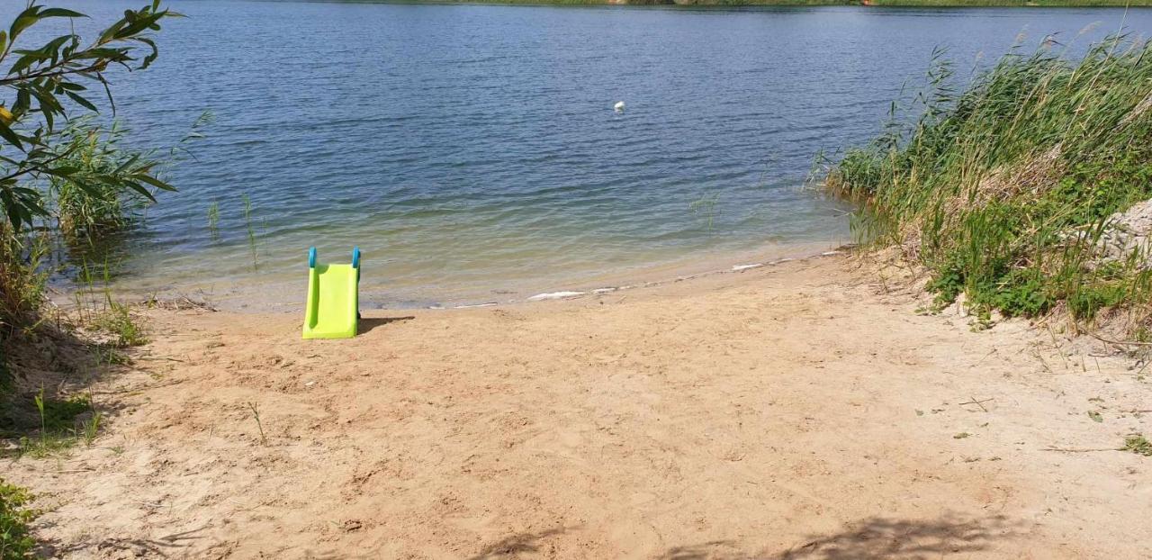 Domki Domek Na Jeziorem Wilczynskim Budzislawskim , Las, Osobno Ogrodzony 2-6 Osob- Klimatyzacja, Ogrzewanie, 62-550 Zygmuntowo Gm Wilczyn Esterno foto
